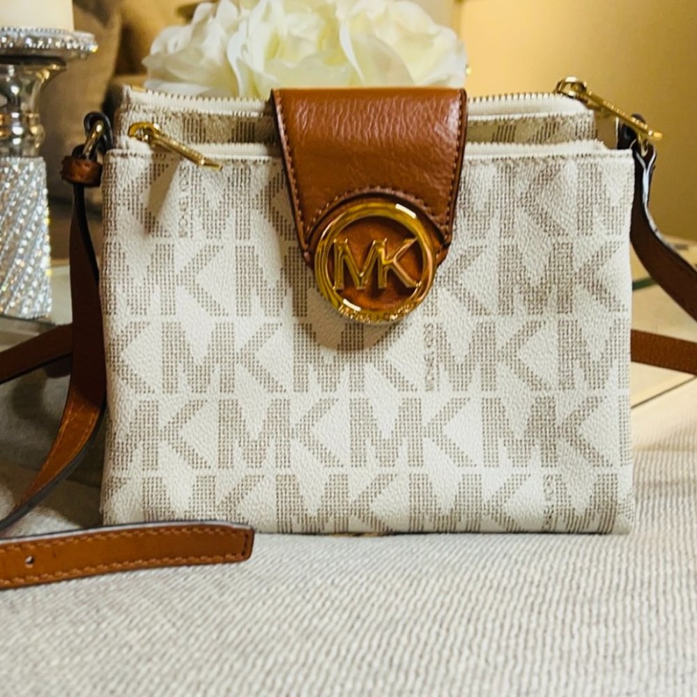 MICHAEL KORS Fulton Large Crossbody Bag -Vanilla